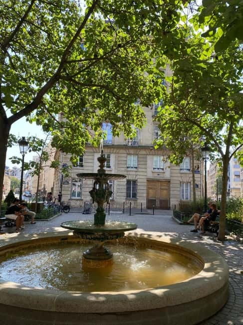 Paris: Explore the City Like Emily Tour - Filming Locations - Savoir and the working side of Emily’s Paris