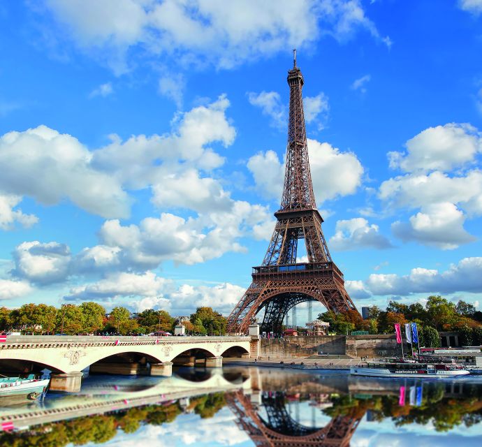 Paris: Family-Friendly River Seine Guided Cruise - The sights along the Seine