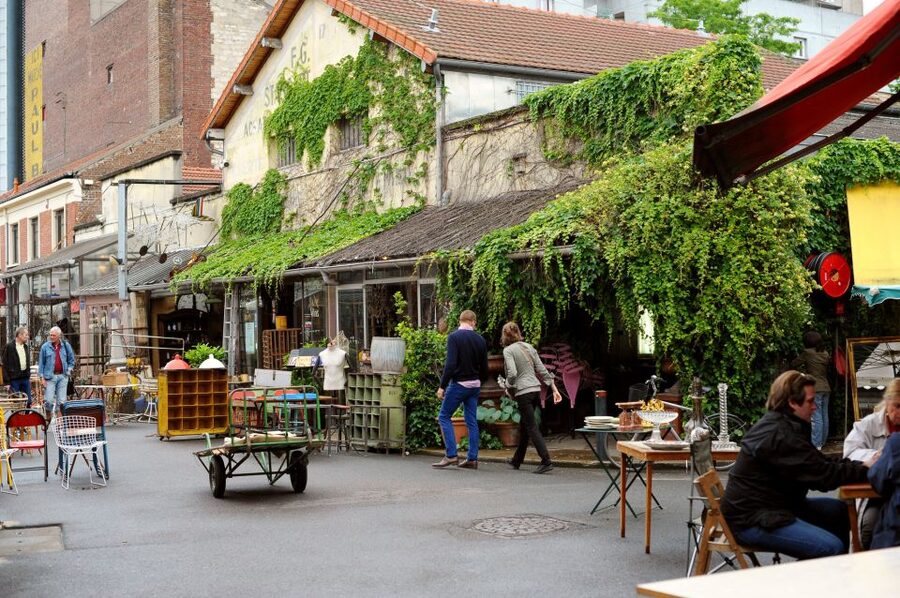 Paris: Flea Market Insider's Tour in Extra-Small Group - What to buy, and what to check first
