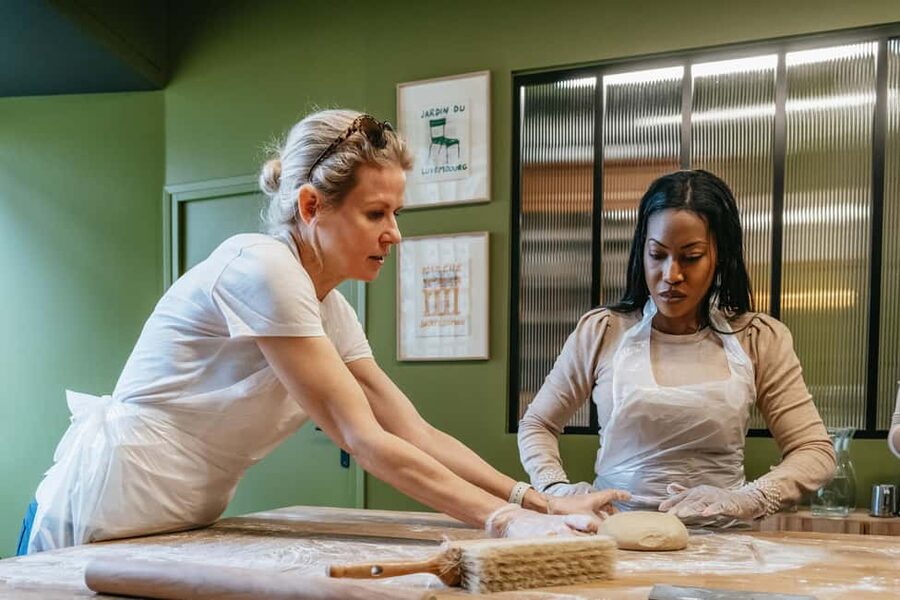 Paris: French Croissant Baking Class with a Chef - Simple planning advice for the morning