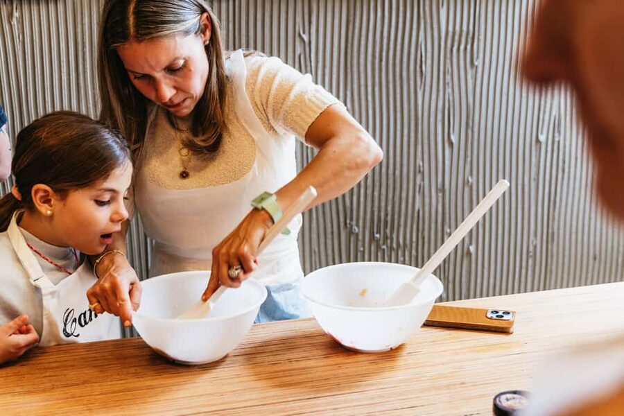 Paris: French Macaron Culinary Class with a Chef - How long the 150-minute schedule feels