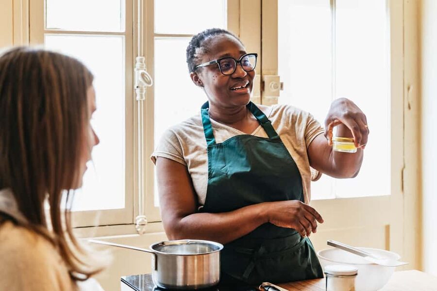 Paris: French Macaron Culinary Class with a Chef - Value for couples, families, and solo visitors