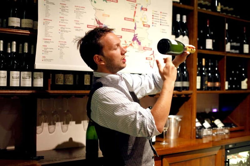 Paris: French Wine Tasting Class with Sommelier - Food pairing makes the lesson practical