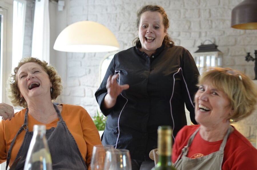 Paris: Full-Day Cooking Class, Market Tour and Lunch - Key points to know before booking