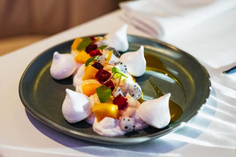 Paris: Gourmet Dinner Cruise on Seine River with Live Music - Service, seating, and celebration details