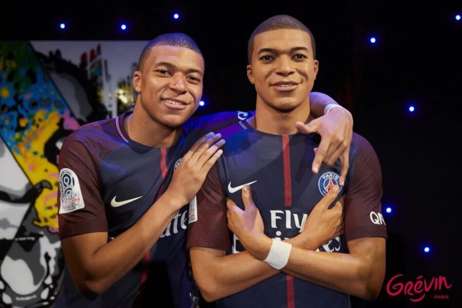 Paris: Grèvin Wax Museum and Seine River Cruise Tickets - Accessibility and small practical details