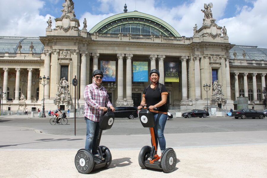 Paris: Guided Segway Tour - The Louvre and Seine