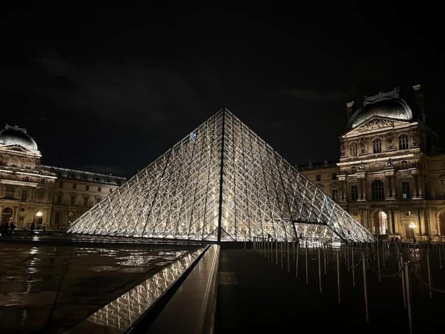 Paris: Guided tour in PORTUGUESE at the Louvre-semi-private - Why Portuguese makes such a difference inside the Louvre