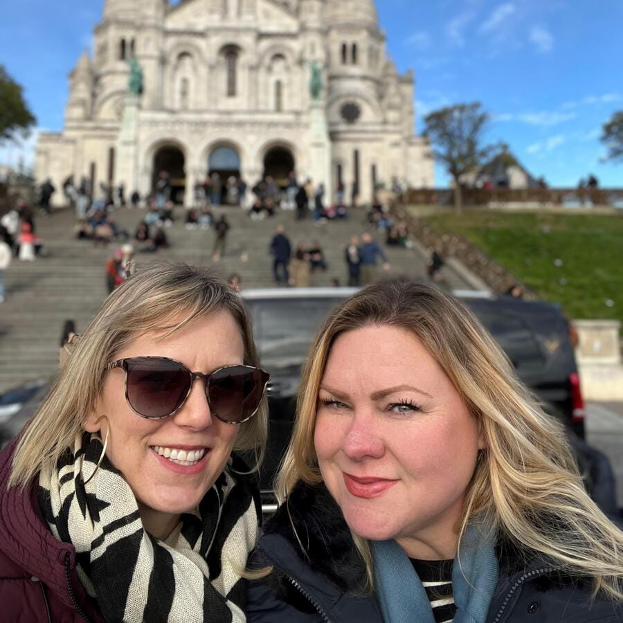 Paris: Hidden Gems of Montmartre with Local Guide - Key points at a glance