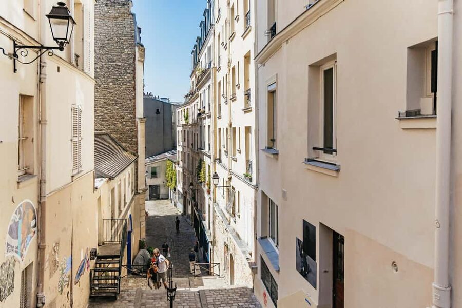 Paris: Hidden Gems of Montmartre with Local Guide - Van Gogh, Picasso, and Montmartre’s art scene