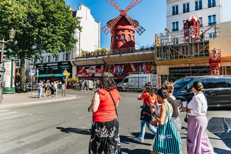 Paris: Hidden Gems of Montmartre with Local Guide - Lapin Agile and the tale of Lolo