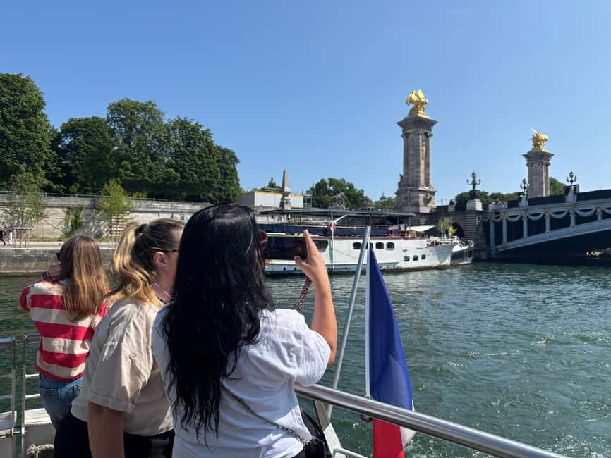 Paris: Hop-On Hop-Off Seine Cruise Pass with 9 Stops - Musée d’Orsay and Saint-Germain-des-Prés