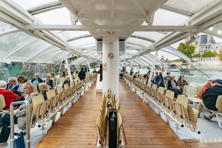 Paris: Hop-On Hop-Off Seine Cruise Pass with 9 Stops - Place de la Concorde and Invalides
