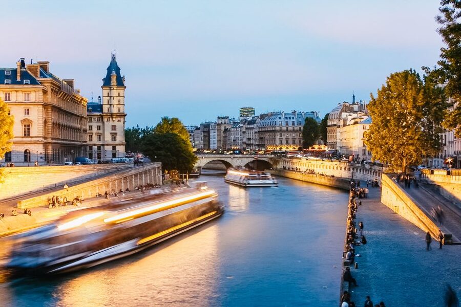 Paris: Illuminated Evening River Cruise & Waffle Tasting - Key points to know before you go