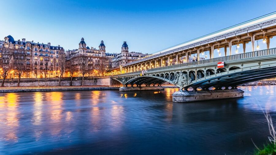 Paris: Illuminated Evening River Cruise & Waffle Tasting - The waffle at Trocadéro is a separate stop