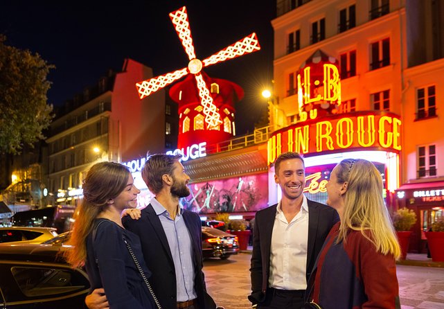 Paris Illuminations Tour with Moulin Rouge Show and Cruise Option - Showtimes, waiting, and the late-night return