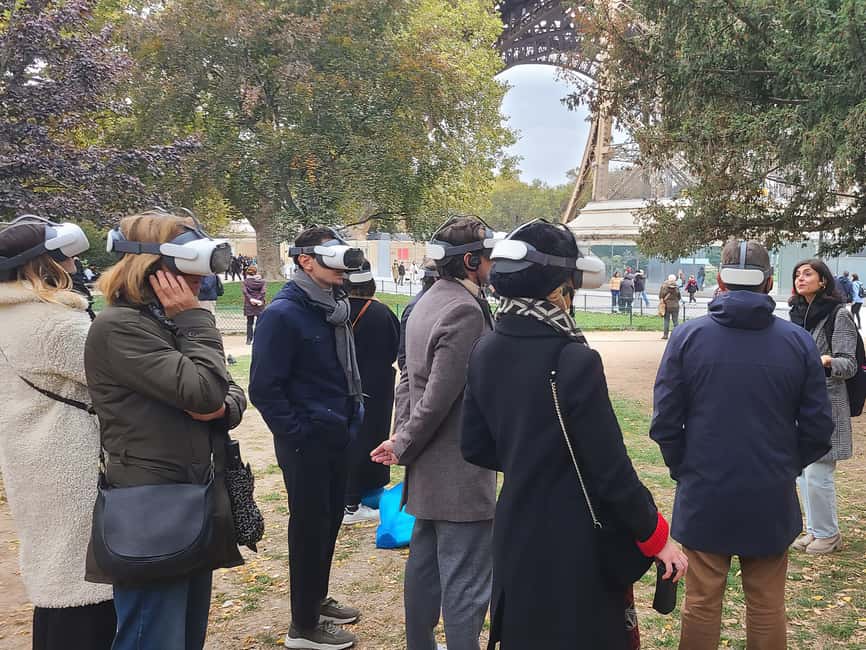 Paris : Immersive Eiffel Tower tour with virtual reality - What the $34 price really covers