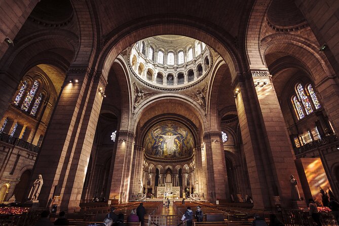 Paris in a Day: Louvre or Orsay, Eiffel Tower, City Walk & Cruise - Montmartre begins the day on a high note