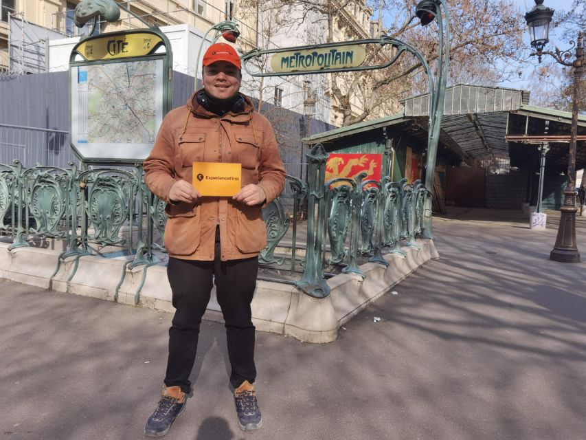 Paris: Latin Quarter Walking Tour with Local Guide - Saint Michel Fountain and the route into Rue de la Huchette