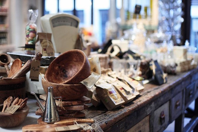 Paris Le Marais District Original Food and Wine Tasting Tour - The Guides Can Shape the Entire Afternoon