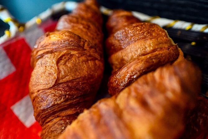 Paris Le Marais Food Tour With 10+ Tastings, Cheese, Wine & More - Bread at a traditional boulangerie