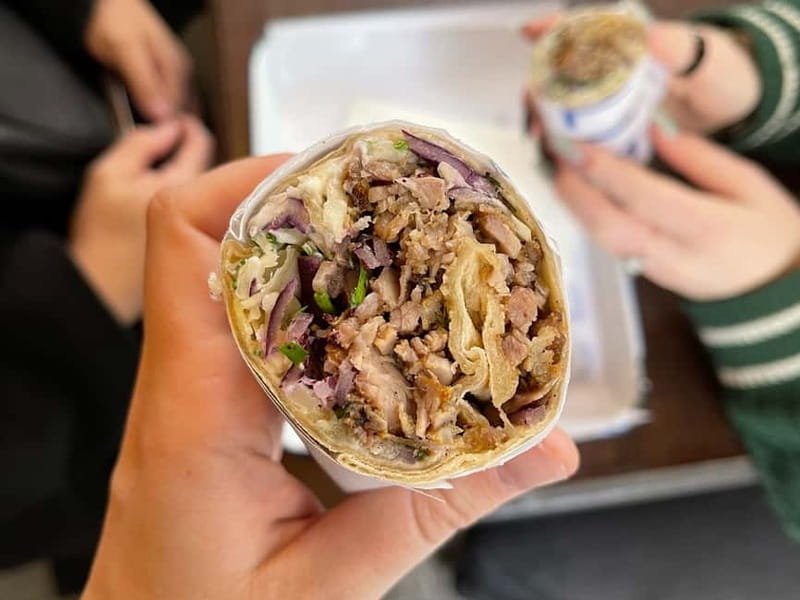 Paris: Le Marais Guided Food Tour with Tastings - What the guides add to the food