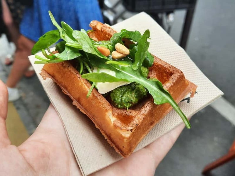 Paris: Le Marais Guided Food Tour with Tastings - Sweet stops from chouquettes to macarons