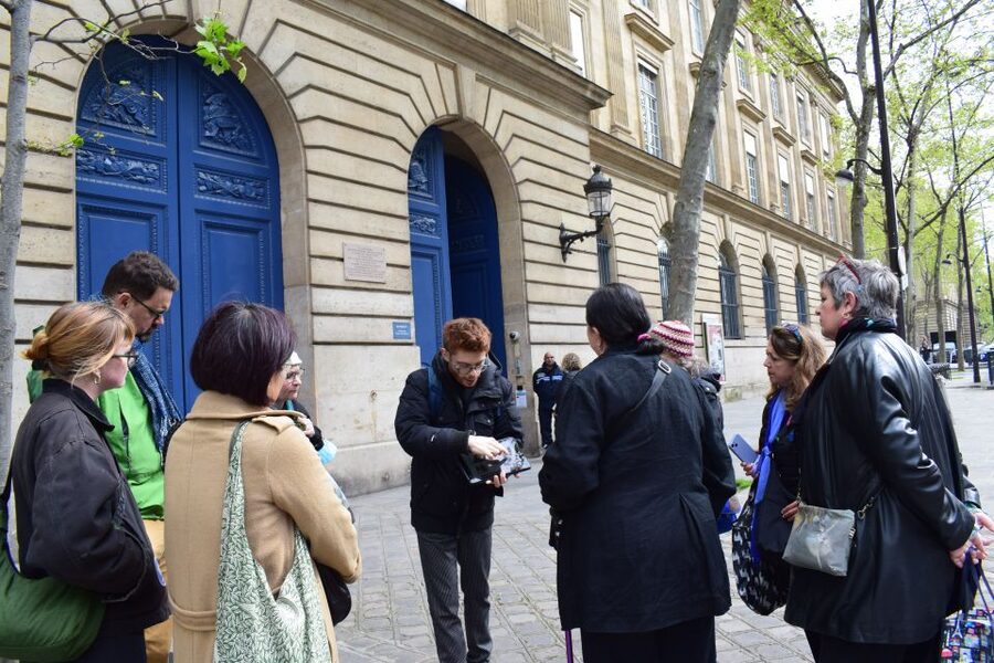 Paris: Le Marais & Montmartre Jewish History Walking Tour - How difficult is the walk?