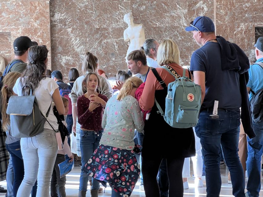 Paris Louvre: 2-Hour Private Tour for Groups or Families - Starting with the Mona Lisa