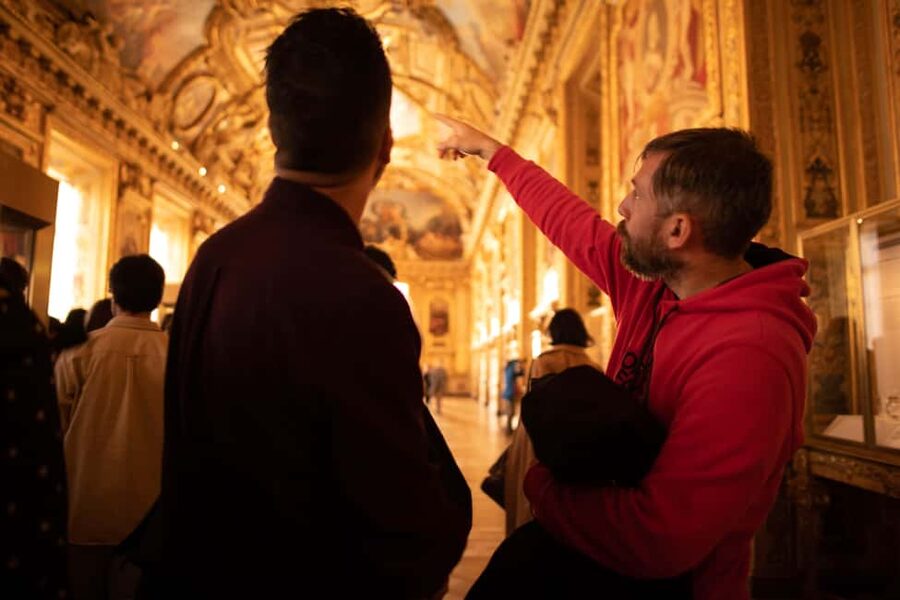 Paris Louvre Exclusive Semi Private Guided Tour Max 6 People - Why a six-person Louvre tour can be worth the cost