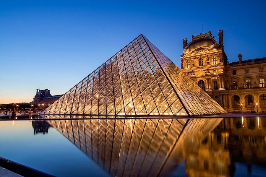 Paris: Louvre Guided Tour with Reserved Access & Boat Cruise - The two-hour visit: more context, still only a beginning