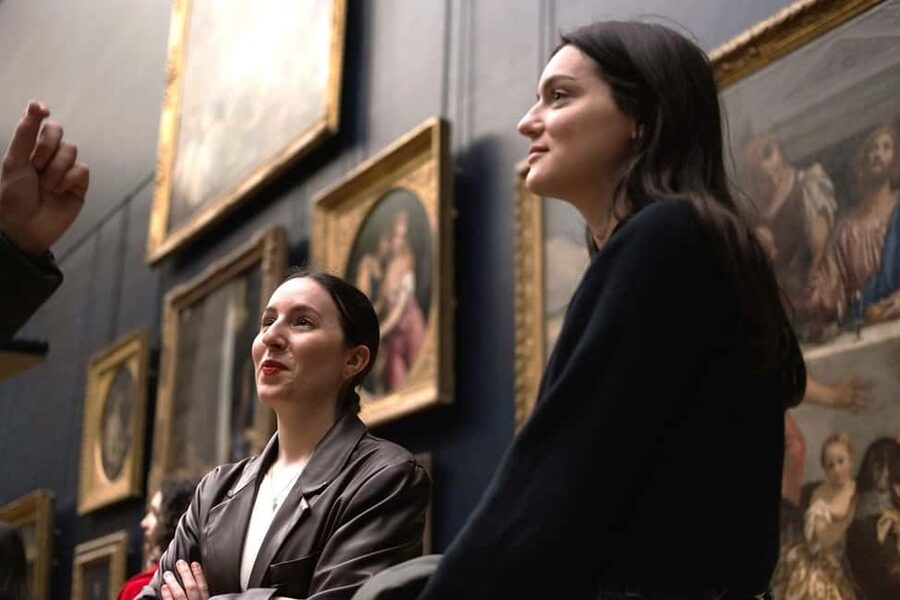 Paris: Louvre Masterpieces Tour with Pre-Reserved Tickets - French Romanticism and political drama