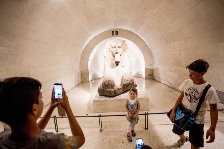 Paris: Louvre Museum Guided Tour - Mona Lisa, Venus de Milo, and Winged Victory