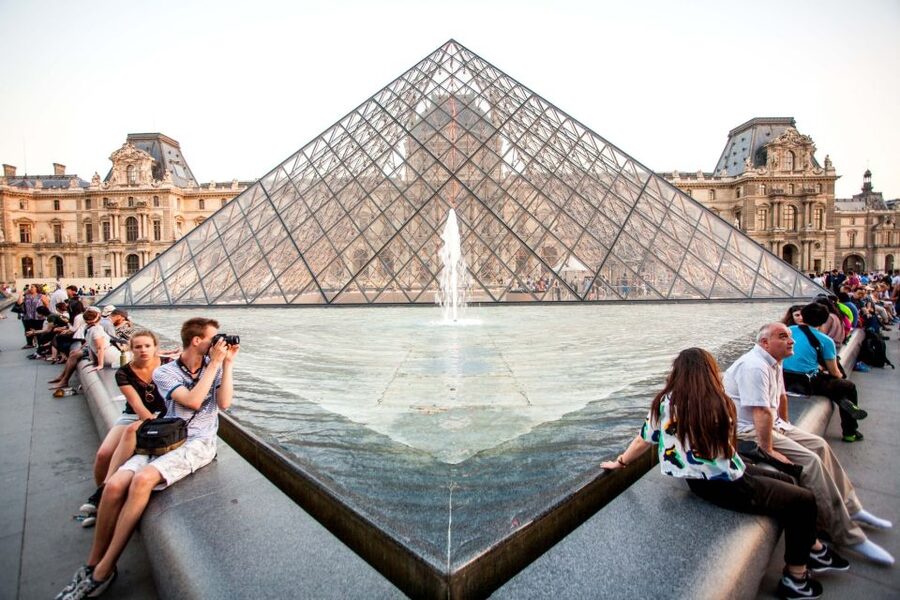 Paris: Louvre Museum Guided Tour - What the $101 price buys you