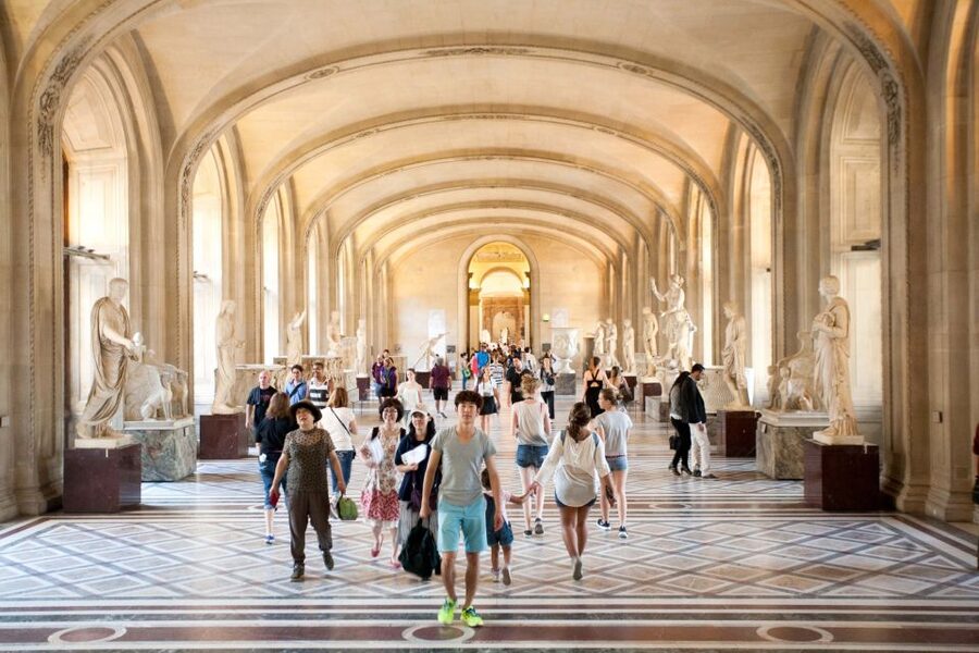 Paris: Louvre Museum Guided Tour - Practical preparation for the day