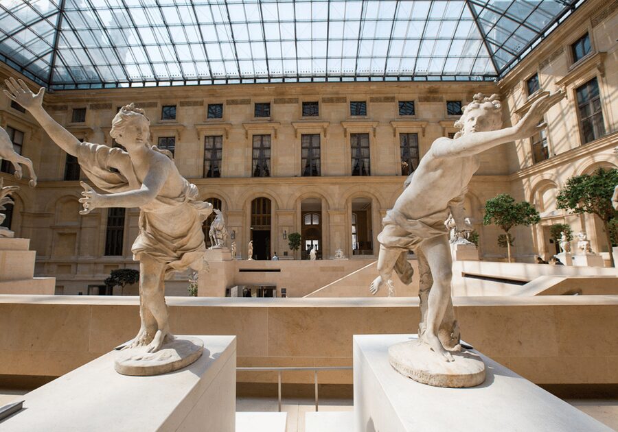 Paris: Louvre Museum Ticket & Exclusive Immersive AudioGuide - Choosing the right route inside the Louvre
