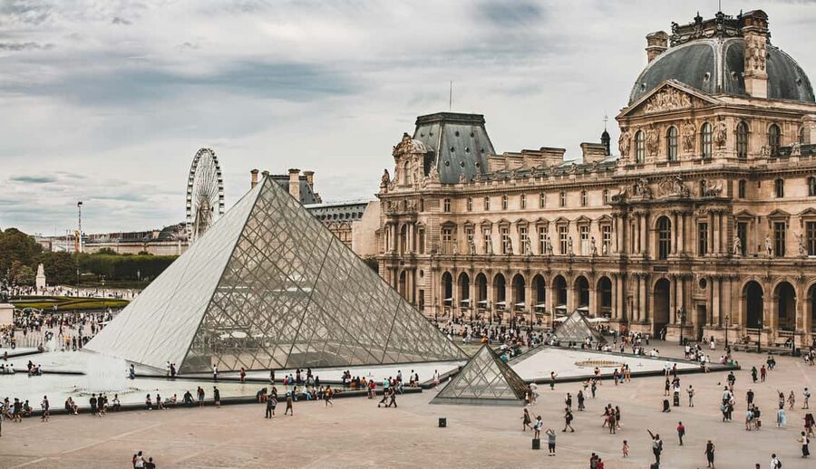 Paris: Louvre Museum Ticket with Optional Hosted - What this Louvre experience actually includes