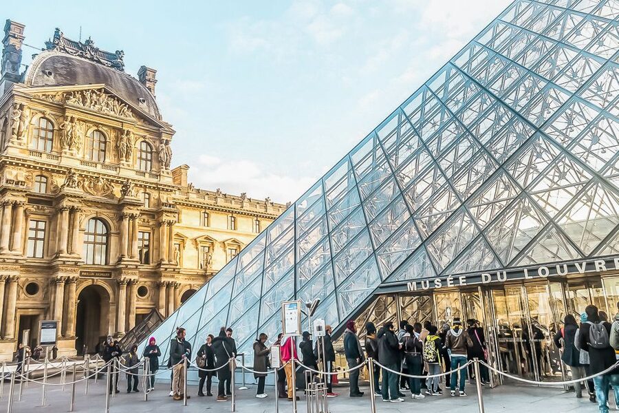 Paris: Louvre Museum Timed-Entrance Ticket - The first challenge is choosing where to start