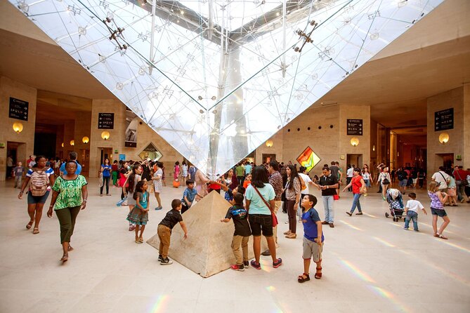 Paris: Louvre Museum Tour Mona Lisa & Iconic Masterpieces - Why a guided route helps inside the Louvre