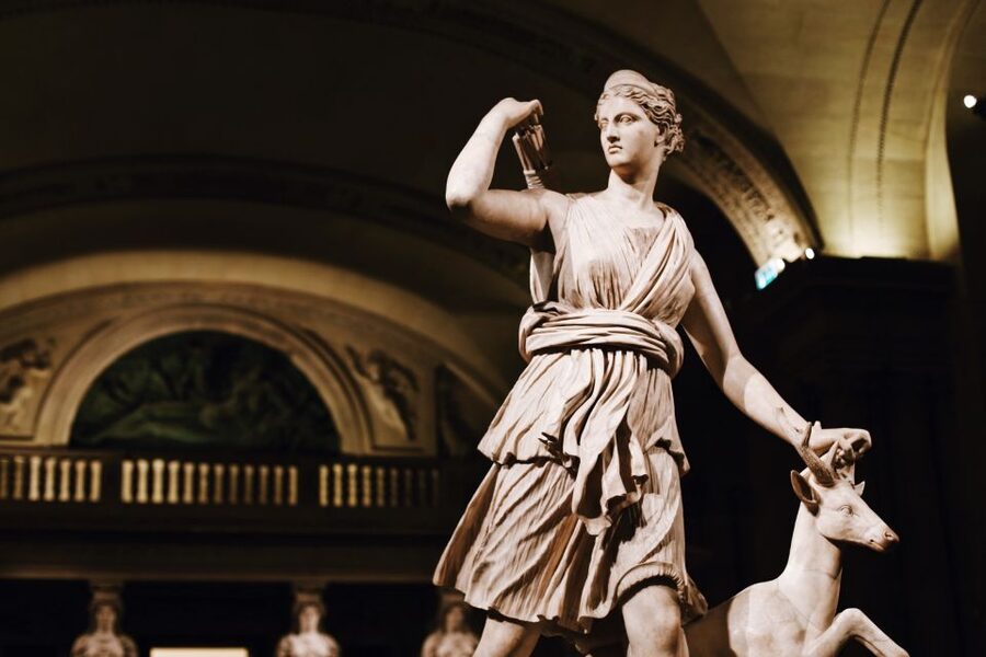 Paris: Louvre Must-See Tour with Reserved Entry Ticket - Should you book this Louvre tour?