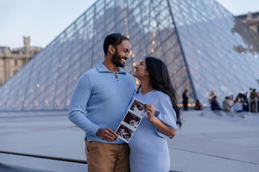 Paris: Louvre photoshoot or Seine bridges Eiffel Tower walk - Pont Alexandre gives you gold details and Eiffel Tower views