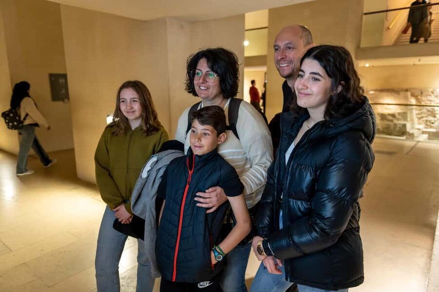 Paris: Louvre Private Family Tour for Kids + Reserved Entry - Who Should Book This Family Tour?