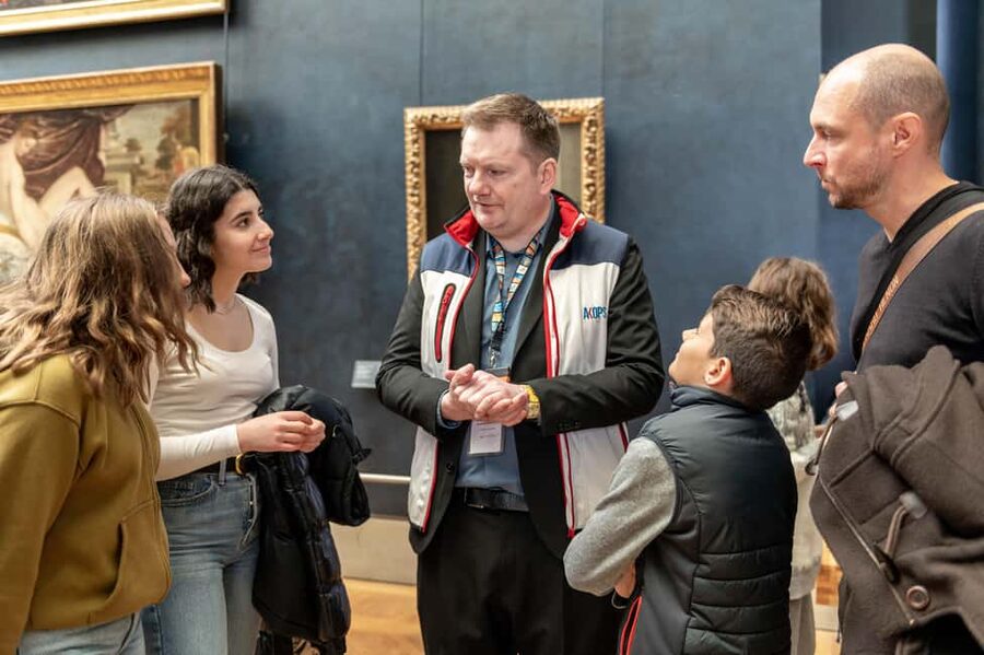 Paris: Louvre Private Family Tour for Kids + Reserved Entry - Should You Book It?