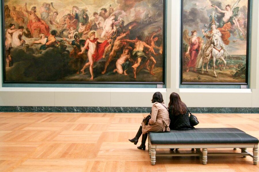 Paris: Louvre Reserved Ticket and River Cruise Combo - Why this Louvre and Seine pairing works