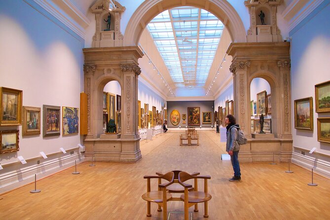 Paris Louvre Small Group Tour with Pre-Reserved Tickets - Entering through the Pyramid with a timed ticket