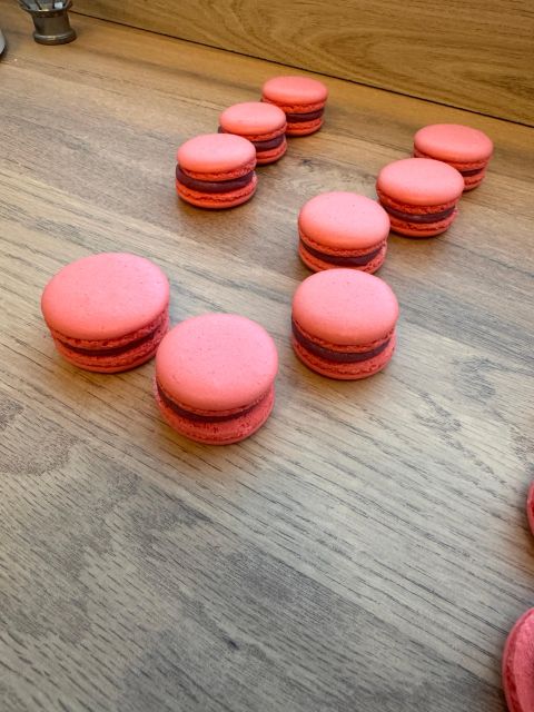 Paris: Macaron Baking Class in Central Paris - What the $122 price buys you