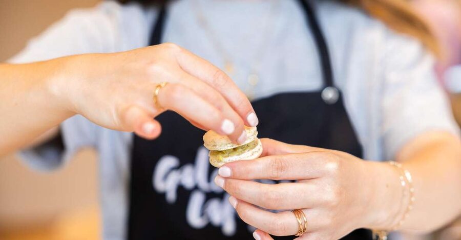 Paris: Macaron Class at Galeries Lafayette - Making ganache and filling the macarons