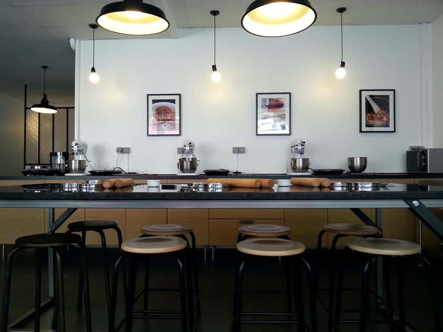 Paris: Macaron, Croissant or Pastry Class with a French Chef - Key points to know before booking