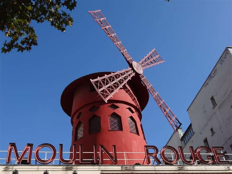 Paris Montmartre: 2-Hour City Tour in German - Moulin Rouge and Moulin de la Galette