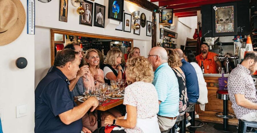 Paris: Montmartre Food and Wine Guided Tour - Starting at Le Pain Quotidien
